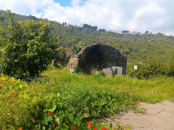 appartamento in vendita ad Acireale in zona Santa Tecla