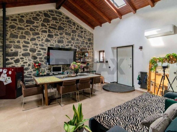 casa indipendente in vendita ad Acireale