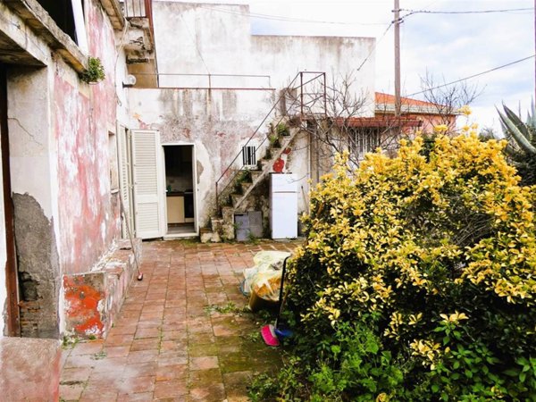 casa indipendente in vendita ad Acireale in zona Balatelle