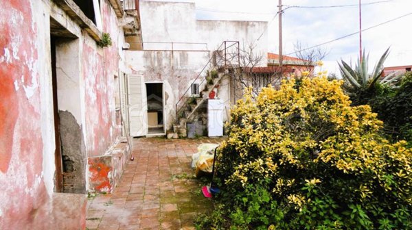 casa indipendente in vendita ad Acireale in zona Balatelle