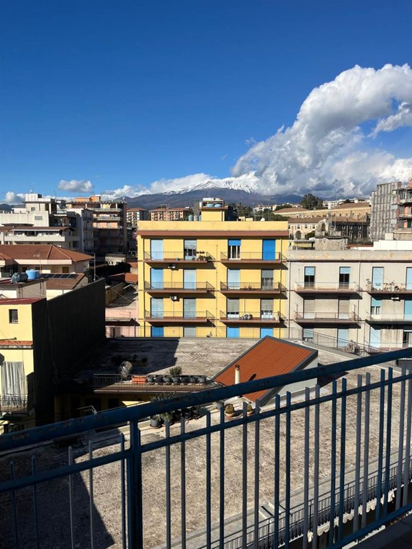 appartamento in vendita ad Acireale in zona Centro Storico