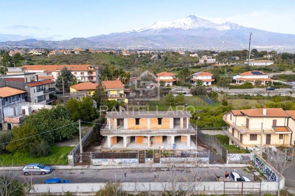 casa indipendente in vendita ad Acireale