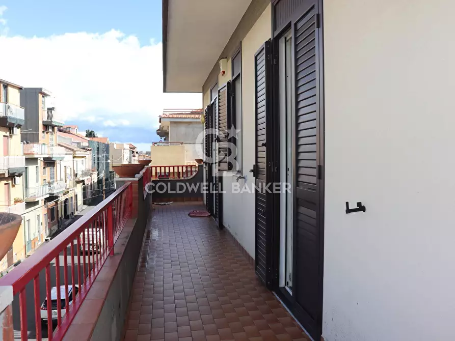 appartamento in vendita ad Acireale in zona Aci Platani