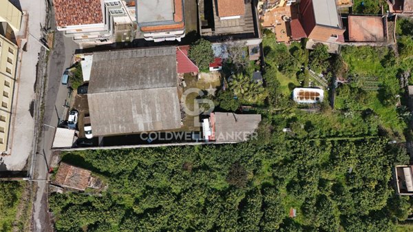 capannone in vendita ad Acireale in zona Pozzillo