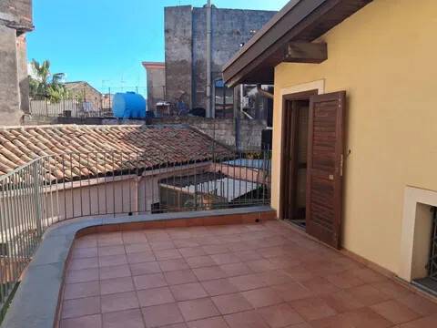 quadrivano in vendita ad Acireale in zona Centro Storico