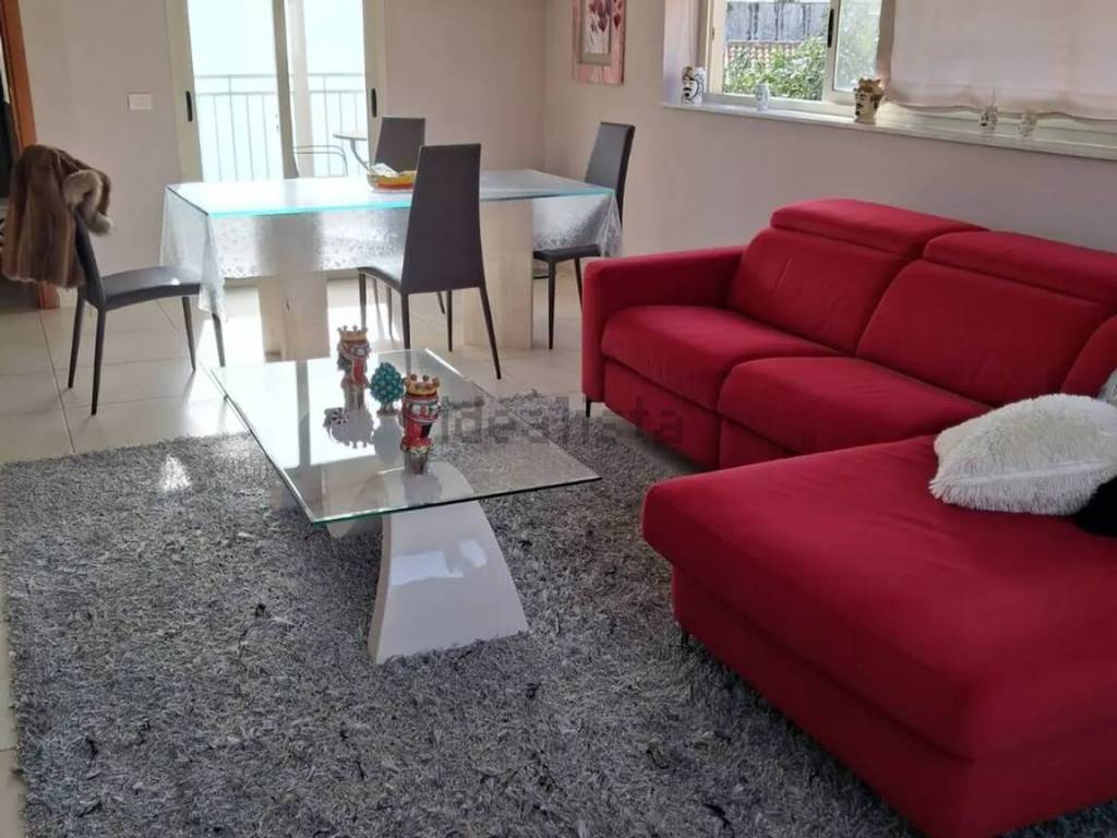 appartamento in vendita ad Acireale in zona Centro Storico