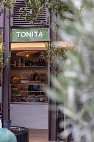 negozio in vendita ad Acireale