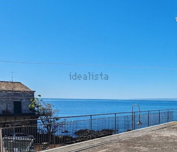 casa indipendente in vendita ad Acireale