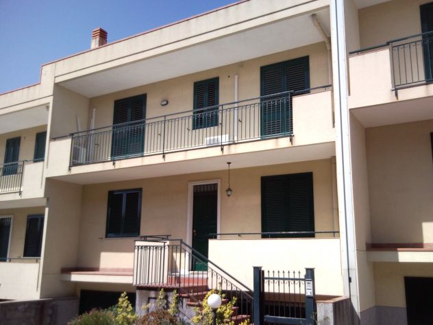 casa indipendente in vendita ad Acireale