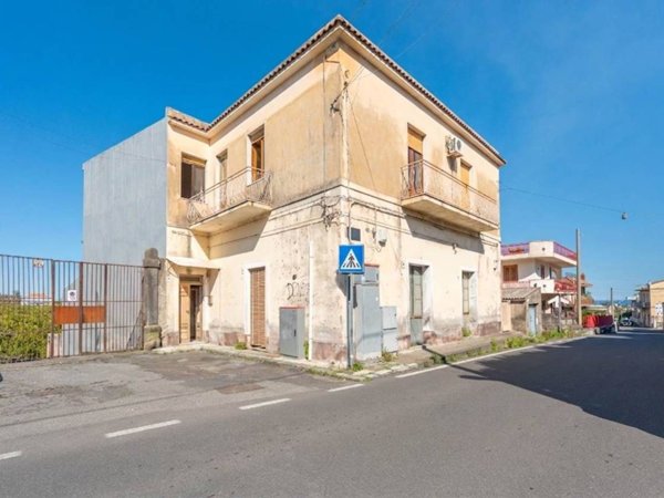 casa indipendente in vendita ad Acireale in zona Guardia
