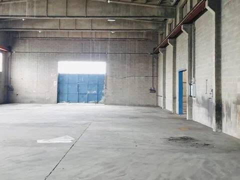 locale commerciale in vendita ad Acireale in zona Santa Caterina