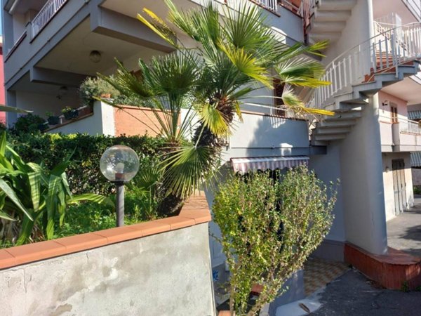 appartamento in vendita ad Acireale in zona Santa Tecla