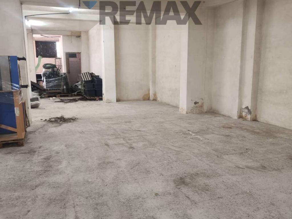 locale commerciale in vendita ad Acireale in zona San Cosmo