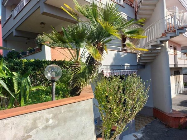 appartamento in vendita ad Acireale in zona Santa Tecla