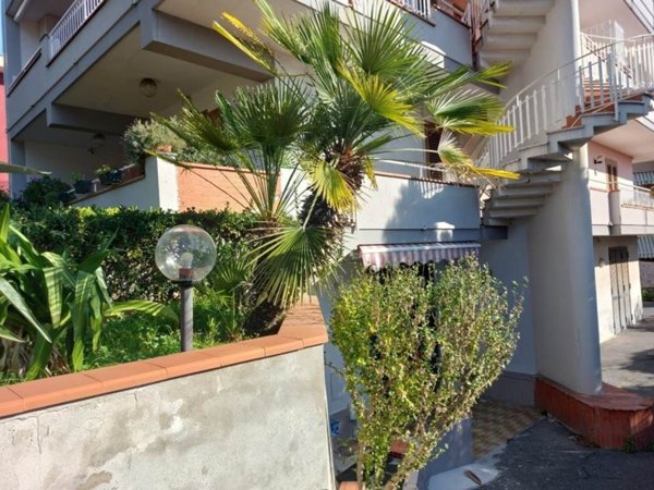 appartamento in vendita ad Acireale in zona Santa Tecla