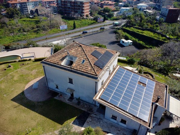 casa indipendente in vendita ad Acireale