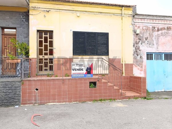 casa indipendente in vendita ad Acireale in zona Pozzillo