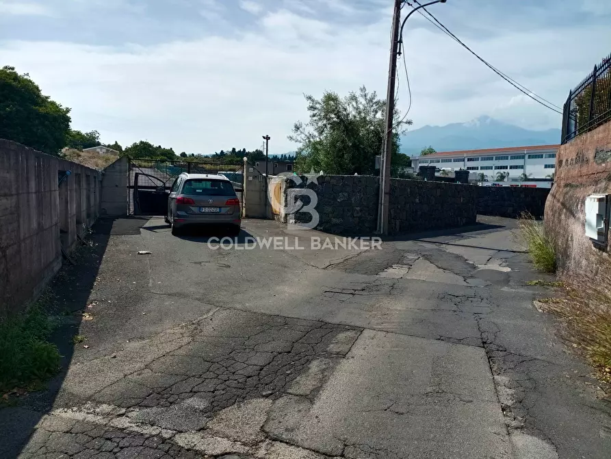 terreno agricolo in vendita ad Acireale in zona Aci Platani