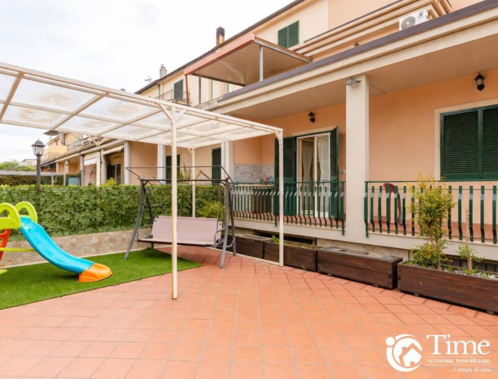 casa indipendente in vendita ad Acireale in zona Guardia