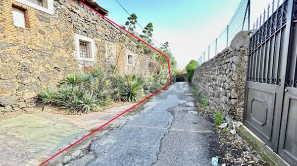 casa indipendente in vendita ad Acireale