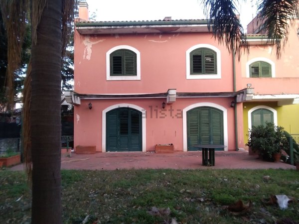 casa indipendente in vendita ad Acireale