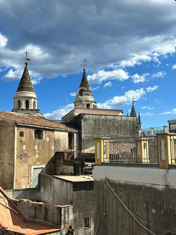 appartamento in vendita ad Acireale in zona Centro Storico
