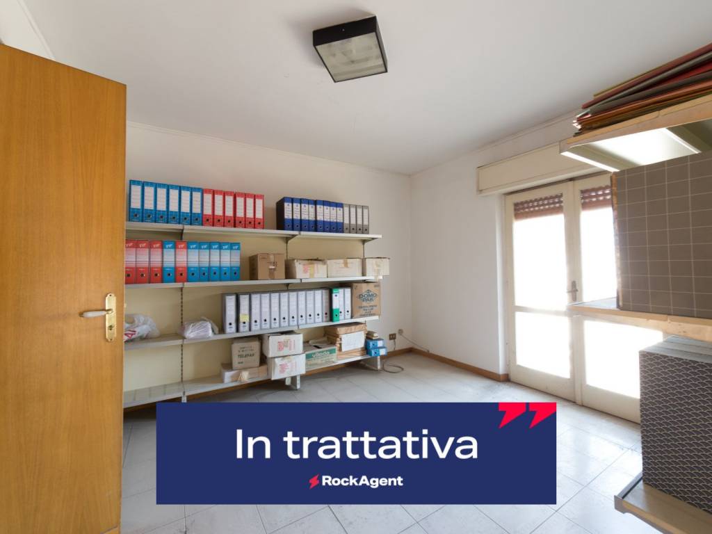 locale commerciale in vendita ad Acireale in zona San Giovanni