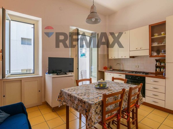 appartamento in vendita ad Acireale in zona Centro Storico