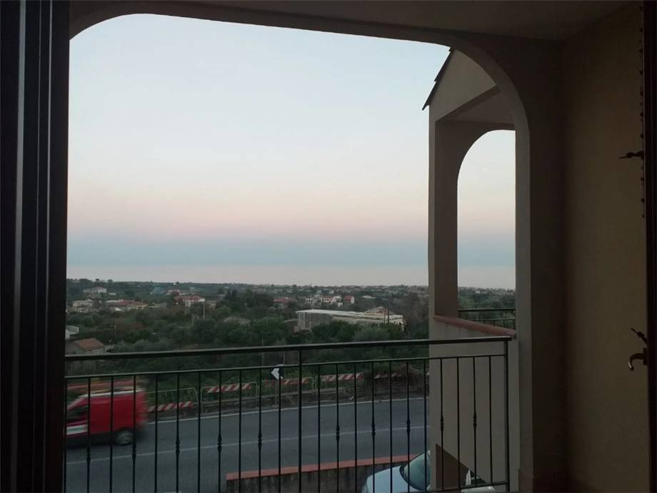 appartamento in vendita ad Acireale in zona Guardia