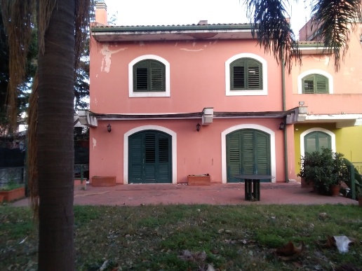 casa indipendente in vendita ad Acireale
