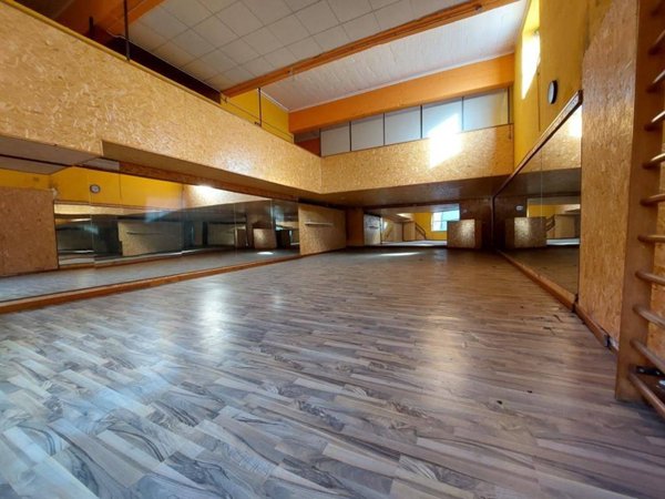 negozio in vendita ad Acireale in zona Santa Caterina