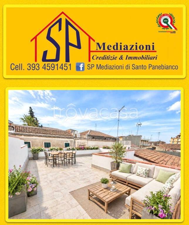 casa indipendente in vendita ad Acireale