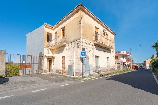 casa indipendente in vendita ad Acireale in zona Guardia
