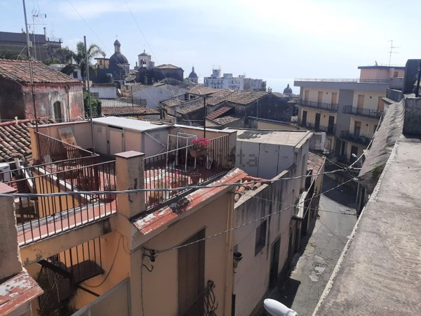 casa indipendente in vendita ad Acireale