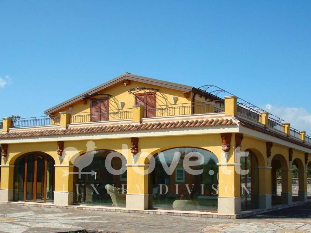 casa indipendente in vendita ad Acireale in zona Piano d'Api