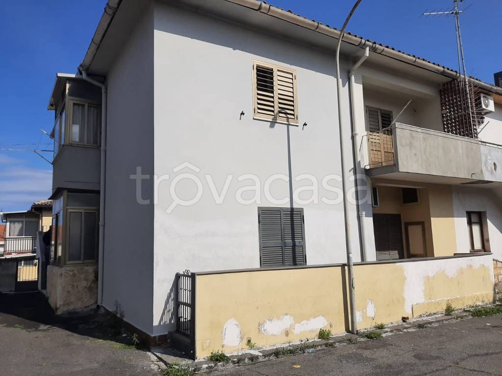 appartamento in vendita ad Acireale