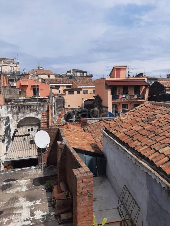 casa indipendente in vendita ad Acireale in zona Centro Storico