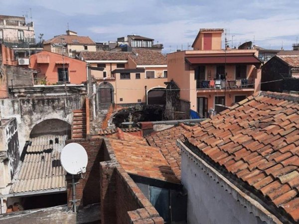 casa indipendente in vendita ad Acireale in zona Centro Storico