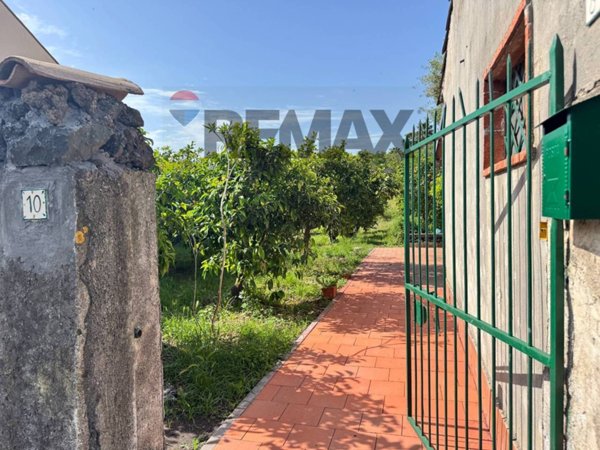 terreno agricolo in vendita ad Acireale in zona Guardia