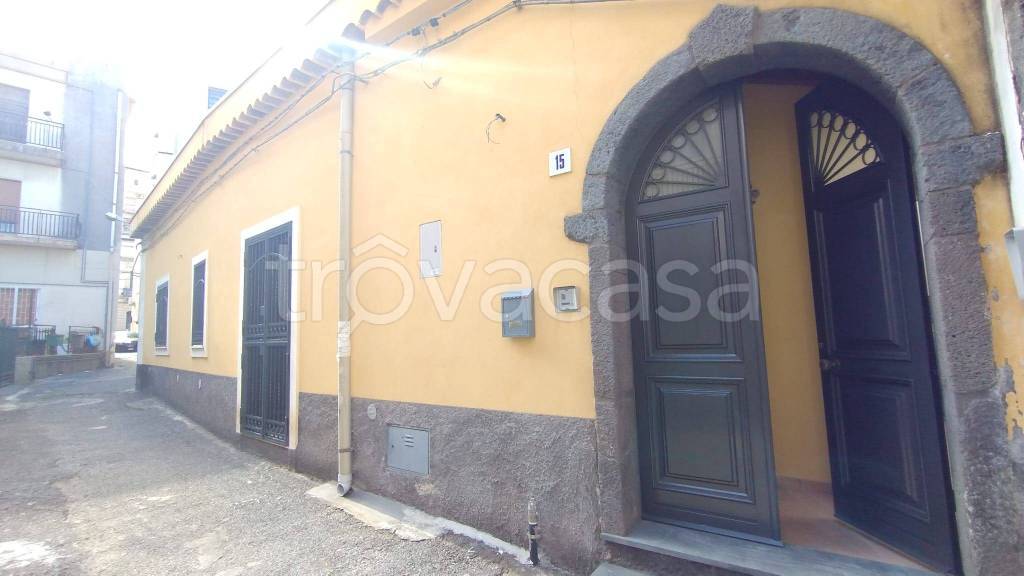 casa indipendente in vendita ad Acireale in zona Santa Caterina