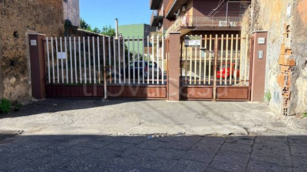 appartamento in vendita ad Acireale in zona Aci Platani