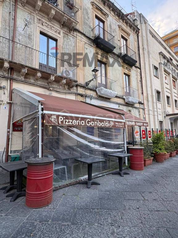 negozio in vendita ad Acireale