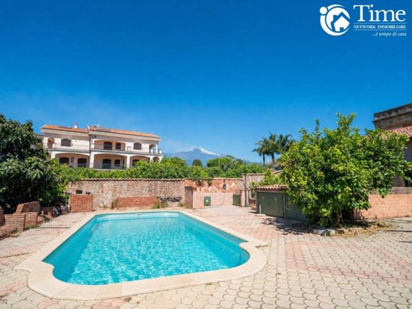 casa indipendente in vendita ad Acireale in zona Pozzillo