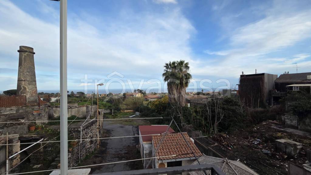 appartamento in vendita ad Acireale