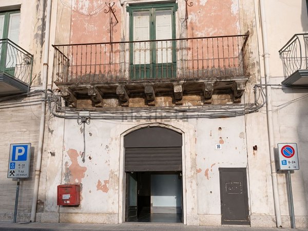 appartamento in vendita ad Acireale in zona Aci Platani