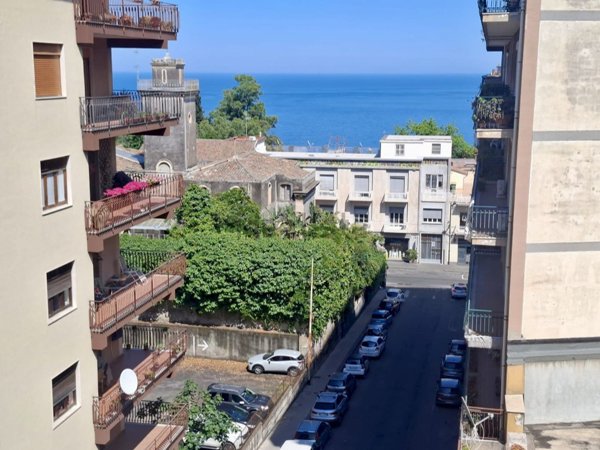 appartamento in vendita ad Acireale
