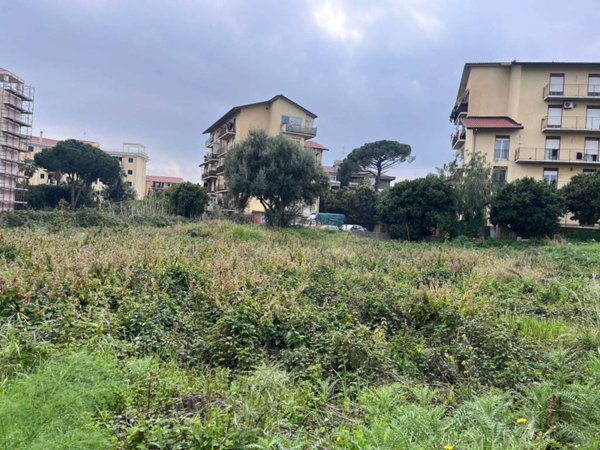 terreno agricolo in vendita ad Acireale in zona Piano d'Api