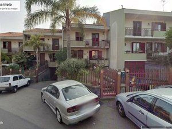 casa indipendente in vendita ad Acireale