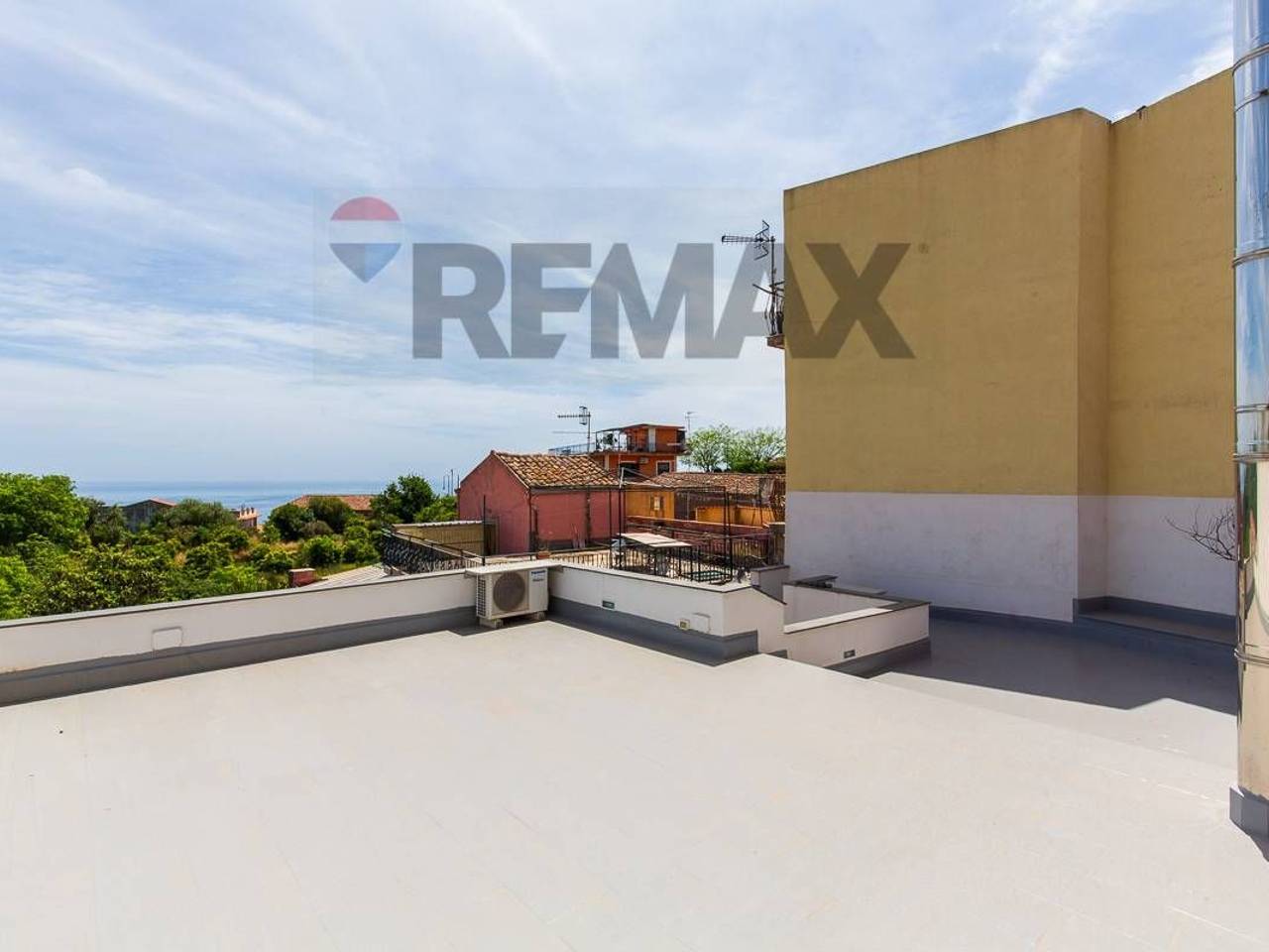 casa indipendente in vendita ad Acireale in zona Santa Caterina