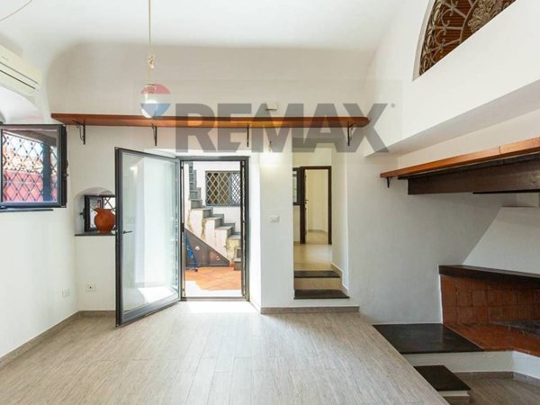 casa indipendente in vendita ad Acireale in zona Santa Caterina